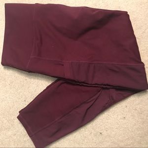 Fabletics XL Capri Leggings NWOT